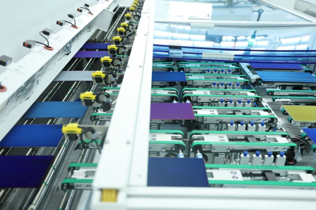 眉山璉升光伏科技有限公司異質結電池片生產線。.jpg