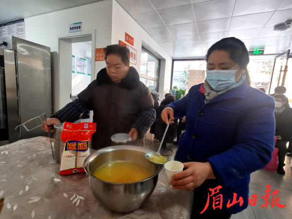 服務貼心，讓老人們更暖心。
