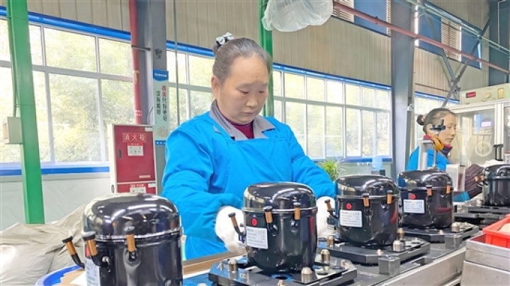 工業企業陸續復工。