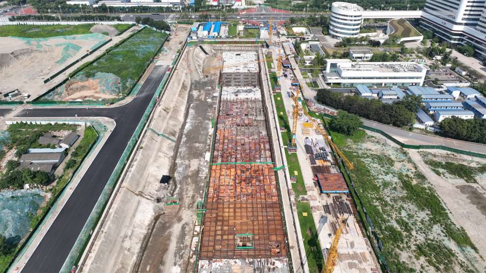 航拍停車場項目建設現場。.png