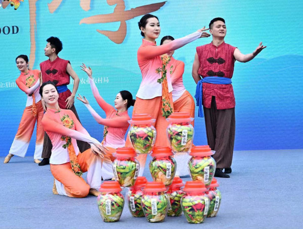 精彩的節目表演。.jpg